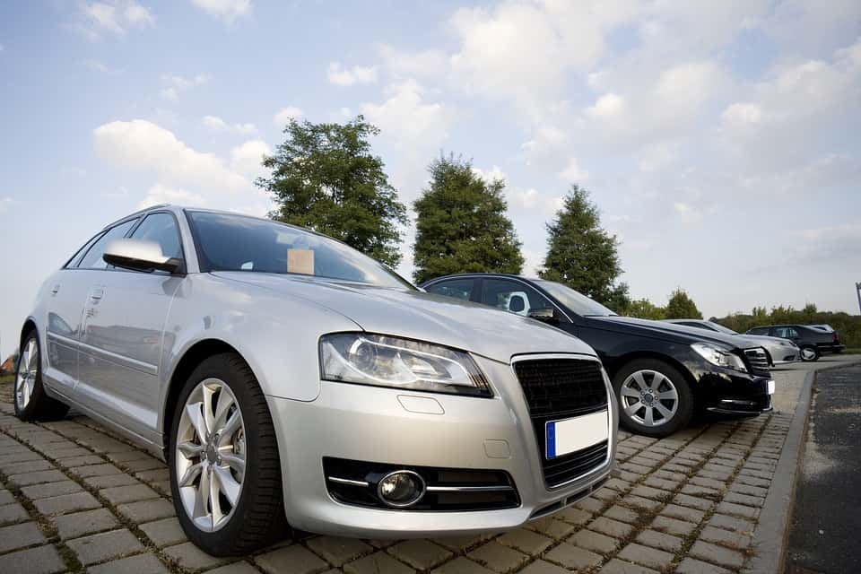 Automobil môžete financovať tromi spôsobmi, ktorý bude ten váš vysnívaný?