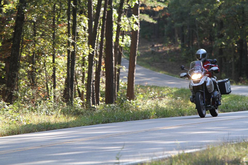 Aké chrániče na motorku by ste si mali zaobstarať?